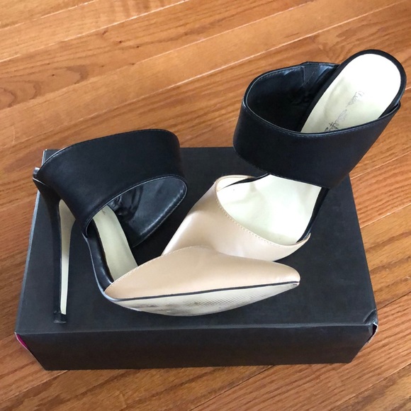 Miss Selfridge Mule Heels - Picture 2 of 5